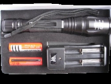 CREE LED DUPLA AKKUMLÁTOROS , FÓKUSZÁLHATÓ , 5 FUNKCIÓS LÁMPA